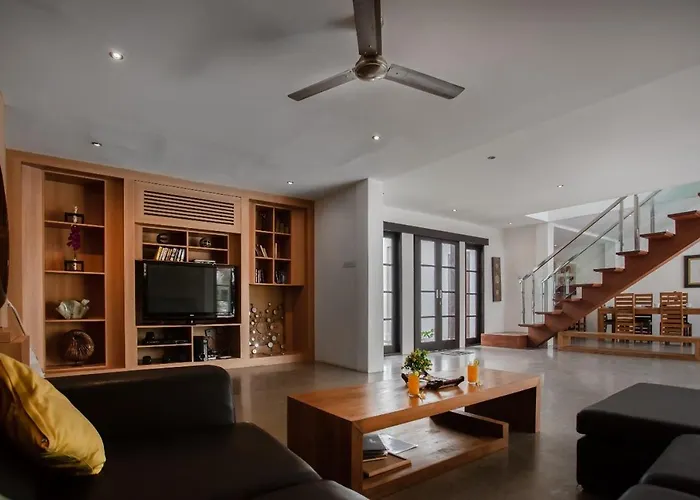 Alamanda Apartment *